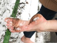 Feet - Nastya D - 2017-01-21 Cheerful barefoot girl