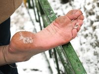 Feet - Nastya D - 2017-01-21 Cheerful barefoot girl