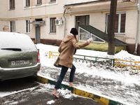 Feet - Nastya D - 2017-01-21 Cheerful barefoot girl