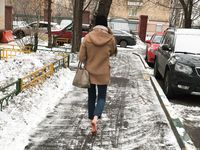 Feet - Nastya D - 2017-01-21 Cheerful barefoot girl