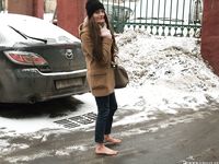 Feet - Nastya D - 2017-01-21 Cheerful barefoot girl