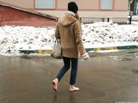 Feet - Nastya D - 2017-01-21 Cheerful barefoot girl