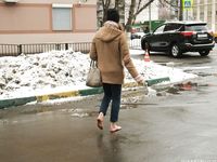 Feet - Nastya D - 2017-01-21 Cheerful barefoot girl