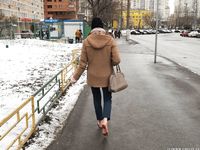 Feet - Nastya D - 2017-01-21 Cheerful barefoot girl