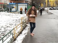 Feet - Nastya D - 2017-01-21 Cheerful barefoot girl