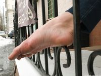 Feet - Nastya D - 2017-01-21 Cheerful barefoot girl