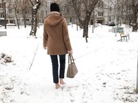 Feet - Nastya D - 2017-01-21 Cheerful barefoot girl