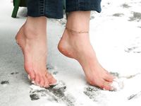 Feet - Nastya D - 2017-01-21 Cheerful barefoot girl