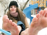 Feet - Nastya D - 2017-01-21 Cheerful barefoot girl