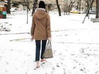 Feet - Nastya D - 2017-01-21 Cheerful barefoot girl