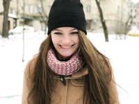 Feet - Nastya D - 2017-01-21 Cheerful barefoot girl