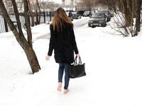 Feet - Natalia A - 2016-10-25 Barefoot on the snow