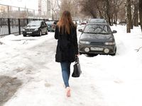 Feet - Natalia A - 2016-10-25 Barefoot on the snow