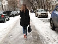 Feet - Natalia A - 2016-10-25 Barefoot on the snow