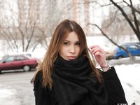 Feet - Natalia A - 2016-10-25 Barefoot on the snow