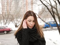 Feet - Natalia A - 2016-10-25 Barefoot on the snow