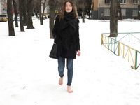 Feet - Natalia A - 2016-10-25 Barefoot on the snow