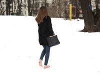 Feet - Natalia A - 2016-10-25 Barefoot on the snow