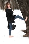 Feet - Natalia A - 2016-10-25 Barefoot on the snow