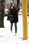 Feet - Natalia A - 2016-10-25 Barefoot on the snow