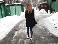 Feet - Natalia A - 2016-10-25 Barefoot on the snow