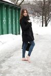 Feet - Natalia A - 2016-10-25 Barefoot on the snow