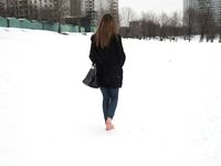 Feet - Natalia A - 2016-10-25 Barefoot on the snow