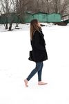 Feet - Natalia A - 2016-10-25 Barefoot on the snow