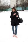 Feet - Natalia A - 2016-10-25 Barefoot on the snow