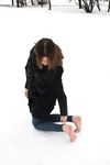 Feet - Natalia A - 2016-10-25 Barefoot on the snow