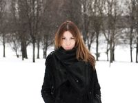 Feet - Natalia A - 2016-10-25 Barefoot on the snow