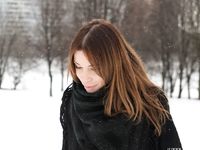 Feet - Natalia A - 2016-10-25 Barefoot on the snow