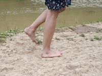 Feet - Natasha - 2003-10-02 Forest session