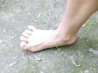 Feet - Natasha - 2003-10-02 Forest session