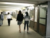 Feet - Natasha A + Luba - 2006-11-08 Tempted to a barefoot walk