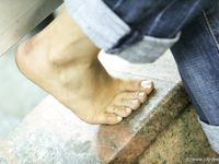 Feet - Natasha A + Luba - 2006-11-08 Tempted to a barefoot walk