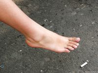 Feet - Natasha C - 2010-09-01 Barefoot beauty