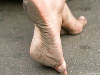 Feet - Natasha C - 2010-09-01 Barefoot beauty