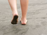 Feet - Natasha C - 2010-09-01 Barefoot beauty