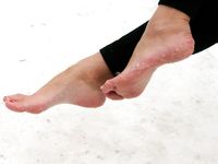 Feet - Natasha D - 2011-03-27 December barefoot challenge