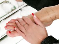 Feet - Natasha D - 2011-03-27 December barefoot challenge