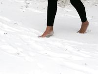 Feet - Natasha D - 2011-03-27 December barefoot challenge