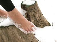 Feet - Natasha D - 2011-03-27 December barefoot challenge