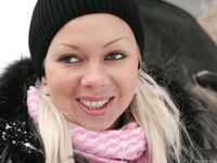 Feet - Natasha D - 2011-03-27 December barefoot challenge