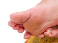 Feet - Natasha D - 2011-03-27 December barefoot challenge