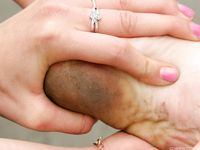 Feet - Natasha E - 2011-09-22 High arhces and long toes