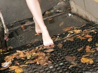 Feet - Natasha F - 2011-10-05 Barefoot in October