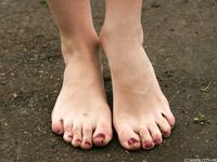 Feet - Natasha F - 2011-10-05 Barefoot in October