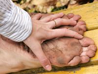Feet - Natasha F - 2011-10-05 Barefoot in October