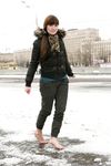 Feet - Natasha G - 2012-11-18 Barefoot in cold weather